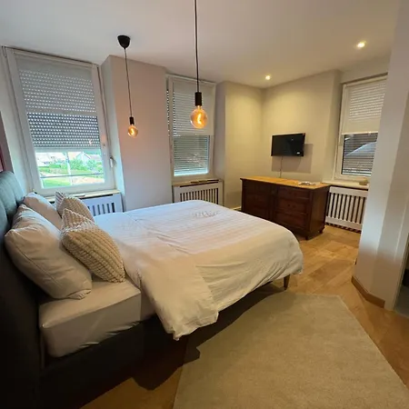 De 40m2 Avec *